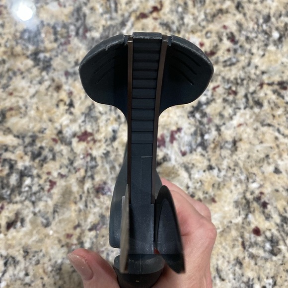 Pampered Chef Salad Chopper - Picture 5 of 5